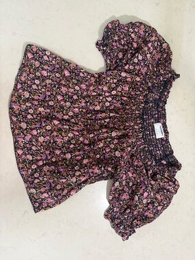 Old Navy Black Floral Smocked Puff Sleeve Top